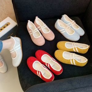 รองเท้าแมรี่เจนผู้หญิงสไตล์เกาหลี รองเท้าส้นแบนหัวกลมสำหรับผู้หญิง น้ำหนักเบาสวมใส่สบาย