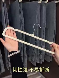 persegi panjang hanger baju Gantungan Beludru Gantungan Dewasa kualitas tinggi tidak licin Gantungan Baju Tahan Lama