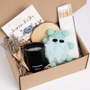 SET QUÀ TẶNG Nến Thơm và Móc Khoá Banh Xù - Phù hợp cho các dịp Sinh Nhật Tốt Nghiệp - Lumi Candle