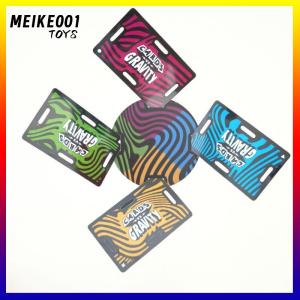 MEIKE001 การ์ดสะสมความท้าทายแบบฮาๆ1ชุดสำหรับปาร์ตี้และงานพบปะสังสรรค์ในครอบครัวการ์ดมันฝรั่งขนาดใหญ่เทียบกับแรงโน้มถ่วงโปรเกมไพ่ต่อต้านแรงโน้มถ่วง