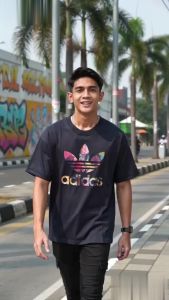 ✅ [Cod] V-change 210g Katun outlets color gradient heavyweight T shirt fit t shirt men women graphic tee-official merchandise absorb sweat T-shirt Vintage distro Pria .C