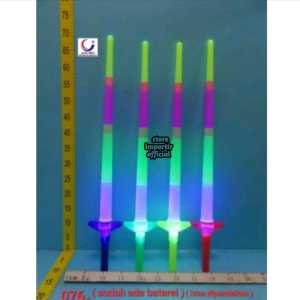 Pedang Mainan LED /LED Stick Lamp /076P LED Tongkat Lampu 4 Susun Free Baterai Sword Toys Light Saber Starwar Ukuran Panjang Bisa Menyala Mengunakan Baterai Mainan Cocok Untuk Anak Cowok Dari Bahan Murah Dan Berkualitas