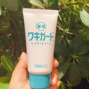 Gel làm giảm thâm và khử mùi hôi nách hiệu quả Kobayashi Nhật Bản