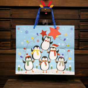 Túi giấy họa tiết Noel túi đựng quà tặng Giáng Sinh túi quà tặng nhiều màu sắc 30x25x10cm