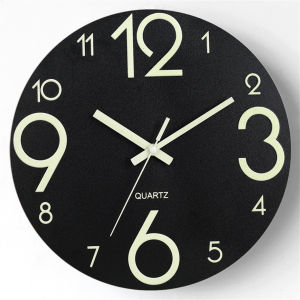 Silent luminous wall clock