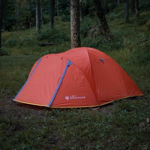 Tenda Compass 4 Orang vs 2-3 Orang: Mana yang Lebih Ringan & Tahan Angin?