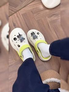[Free Shipping] WomenS Perforated Sandals Non-Slip EVA Slippers For Outdoor Wear Beach Sandals Breathable Thick-Soled Closed-Toe Slippers MenS Summer Style