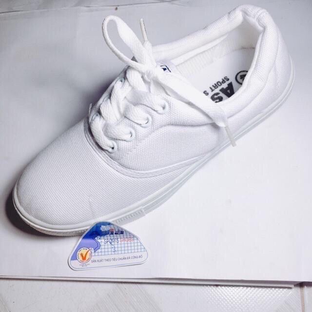 Giày vải Asia trắng nam nữ (có dây)