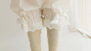 Womens White Ruffled Lace Trim Bloomers Safety Shorts Japanese Style Cute Bowknot Cosplay Pumpkin Pants Frilly Knickers