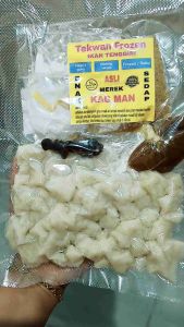 Tekwan Frozen Porsi 4 Orang: Tekwan Ikan Tenggiri Asli Palembang