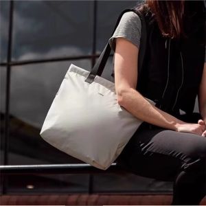 Bellroy Australia Lite Tote 15L Lightweight Walking Tote Bag Crossbody Fashion Handheld Shoulder Bag for Men and Women