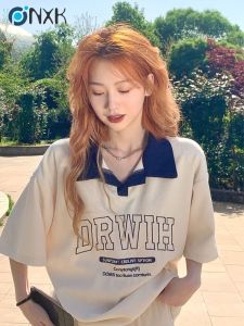 Du Yan วาฟเฟิลผ้าเย็บปักถักร้อยโปโลคอ2024ฤดูร้อนใหม่แขนสั้นเสื้อยืดซอกออกแบบสบายๆป่าด้านบนสำหรับผู้หญิง