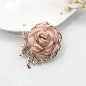 Brooches Pin Solid Material Fashion Accessories Brooch Pin Roses Temperament Comfortable to Wear Unique Styling