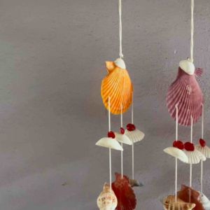 โมบายหอยเปลือกหอยเชลล์สี 3 สาย มีสีสันเป็นธรรมชาติ