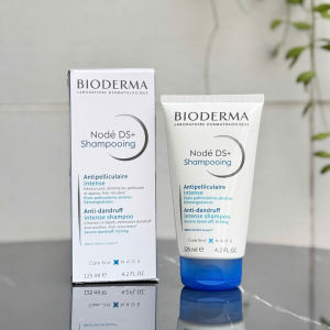Dầu Gội Giảm Gàu Da Vảy Nến Tiết Bã Bioderma Node DS+ Shampooing Anti-Dandruff Intense Shampoo 125ml - -Giúp làm sạch da đầu hỗ trợ giảm gàu & hạn chế ngứa ngáy. -Cân bằng dầu thừa duy trì da đầu thông thoáng.