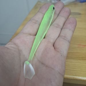soft lure paddle tail 11cm dengan light stick
