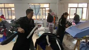 LZD  Wearable Blanket Hoodie Oversized Shark Blanket Sweatshirt Comfortable TV Blanket   with Sleeves and Large Front Pocket