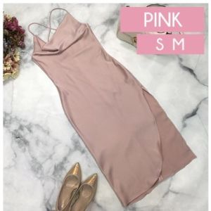 เดรสสายเดี่ยวซาตินคอถ่วงผ่าหน้า หรูหรา ตรงปก