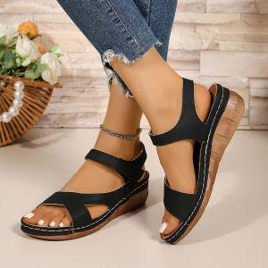 [Free Shipping] Plus-Size WomenS Shoes Featuring A Magic Strap Design Lightweight And New Styles Of Floral-Patterned Thick-Soled Fashionable Sandals