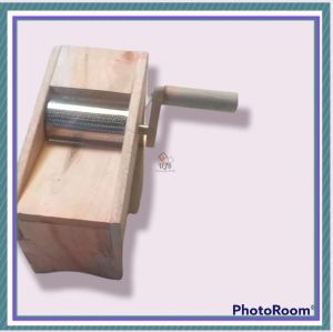 Parutan Kelapa manual serbaguna kayu jati Parut Kelapa Parut Singkong Belanda asli