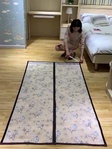 空调门帘防寒防风隔断帘厨房防油烟家用防尘大门帘子保暖门帘自吸Air conditioning door curtain windproof and cold-proof partition curtain kitchen oil fume-proof household dust-proof large door curtain warm door curtain self-adhesive。。。