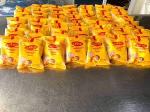 ข้าวสารใส่บาตร / ตราเจริญ ( 80กรัม/ซอง)