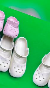 crocs New Summer Ballet Clogs: Breathable Non-Slip Soft-Soled Sandals Flat Heel Versatile for Outdoor Wear Nurse Shoes for Women