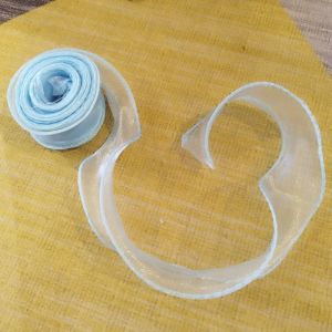 Cuộn ruy băng voan bèo đuôi cá viền sóng bản 4cm dài 10m làm nơ trang trí hoa. Dây băng ren lụa gói quà phụ kiện handmade loại đẹp