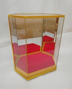 Ok- ตู้ครอบพระแบบหกเหลี่ยม หลังกระจกเงา/หน้ากระจกใส ขอบทอง (ตู้เปล่า ไม่รวมพระ) ขนาดใหญ่