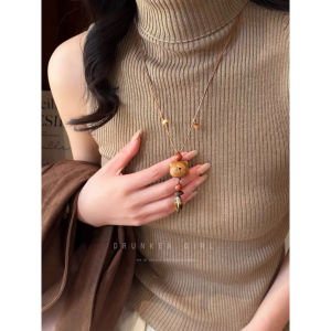 Rantai Leher Beruang Kayu Comel Rekaan Unik Estetik Aksesori Fesyen Cute Wooden Bear Dog Necklace Fashion 木质小熊狗狗项链毛衣链配饰