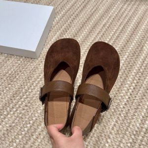 Free Shipping New Everyday-Style Shoes Featuring A Soft Sole Flat Design And Versatile Two-Way Wear Perfect For Spring And Autumn With A Retro Aesthetic