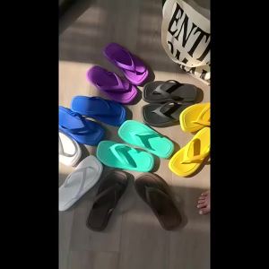 [Free Shipping] Minimalist Ins-Style Fashion Solid Color Flip-Flops For Women New Summer Model For Students Soft-Soled Beach Sandals For Outdoor Wear