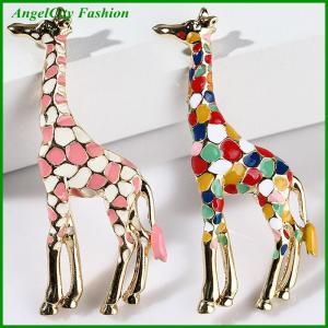 AngelCity Fashion Store Giraffe Brooch Pin Women Animal Badge Corsage Brooch Jewelry Gift Cute