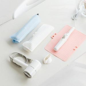 1 ชิ้น ซิลิโคนม้วนผม ม้วนผม ฉนวนกันความร้อน แผ่นหนีบผม ที่คลุมผม กันลื่น แบน ฉนวนกันความร้อน กระเป๋าเก็บเครื่องมือทําผม กระเป๋าเก็บไม้กายสิทธิ์ดัดผม