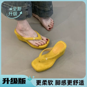 Free Shipping 8Cm Thick-Soled Flip-Flops For Women Designed For Outdoor Wear 2026 Summer New Style Wedge Heel Sandals For Petite Women