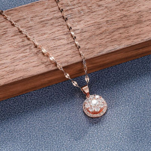 kalung lionitn mata bisa putar  wanita elegan titanium anti karat dan tahan luntur