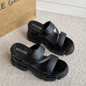 Korean fashion sandals for women Summer new Thick bottom slippers Casual Beach sandals non-slip slippers comfortable Outdoor sandals with heel white open toe slippers 2.5 inches