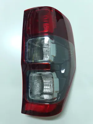 ไฟท้าย ฟอร์ด เรนเจอร์ 12 รุ่นโคมดำ / Ford Ranger 12 พร้อมชุดขั้วไฟ