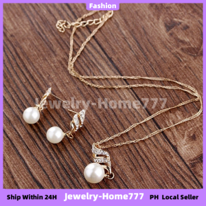 2 Pcs/Set Woman Fashion Elegant Pearl Necklace Earring Suit Jewelry Set Pearl Diamond Sparkle Charm Jewelry Set