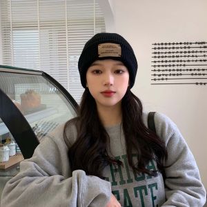 YOCKY Ấm áp Tính cách Dễ thương Chữ cái Kẻ sọc Mùa thu Skullies Màu đặc sắc Mũ len Mũ đan Mũ len nam Mũ lưỡi trai phong cách Hàn Quốc