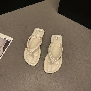 Fashionable flat bottomed toe flip flops for women in summer non slip soft soled casual versatile beach sandals for outdoor wear