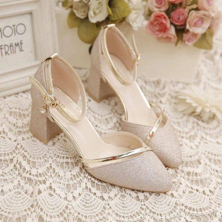 Gold shoes 2 outlet inch heel