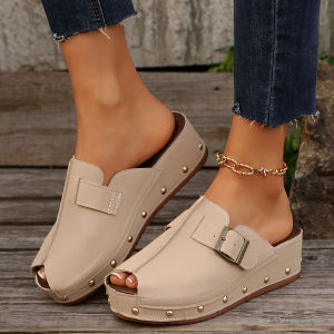Free Shipping New Summer Collection: WomenS Thick-Soled Slippers Available In Large Sizes With A Closed-Toe Design And Decorative Buckle Details