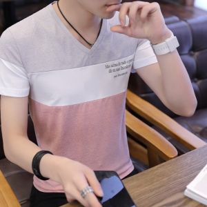 QXshop ✨ หนุ่มสไตล์นี้ต้องชอบกับเสื้อยืดคอวี สลับสี สกรีนลายอักษรภาษาอังกฤษที่อก เท่แบบหนุ่มละมุนสุดๆ ใส่แล้วสาวรักสาวหลงนะเออ🔥