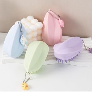 Bàn Chải Tắm Silicone Tạo Bọt Đa Năng Hình Lá Kèm Móc Treo Cute – Massage Cơ Thể Rửa Mặt Gội Đầu