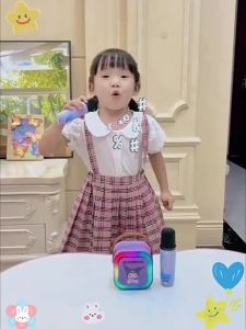 A beautiful department store Childrens Karaoke Microphone Speaker Integrated Machine Little Girl Toy Educational Wireless Handheld Rechargeable Mic