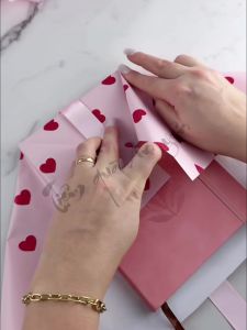 [TẶNG RUY BĂNG] Combo 2 Tờ Giấy Gói Quà Họa Tiết Hoạt Hình Dễ Thương Gói Quà Sinh Nhật Valentine