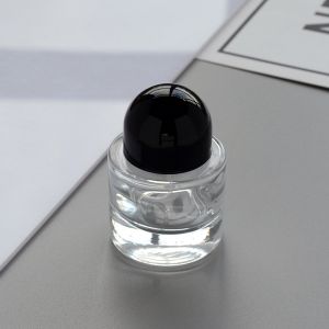 Screw Type Perfume Spray Bottle Glass Black & White Cap Refillable Perfume ContainerTravel Empty Perfume Atomizer Bottle