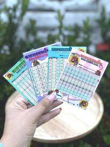 ออมสินใส ฝาดึง สุดน่ารัก พร้อมสติ๊กเกอร์ไดคัท+ตารางออมเงิน4ยอด หยอดไป ขีดไป