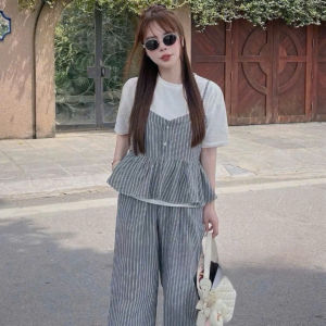 Set đồ nữ 3 món set du lịch mặc hè áo thun trong cổ tròn kèm áo yếm form babydoll 2 dây Đũi sọc phối quần dài trẻ trung thanh lịch